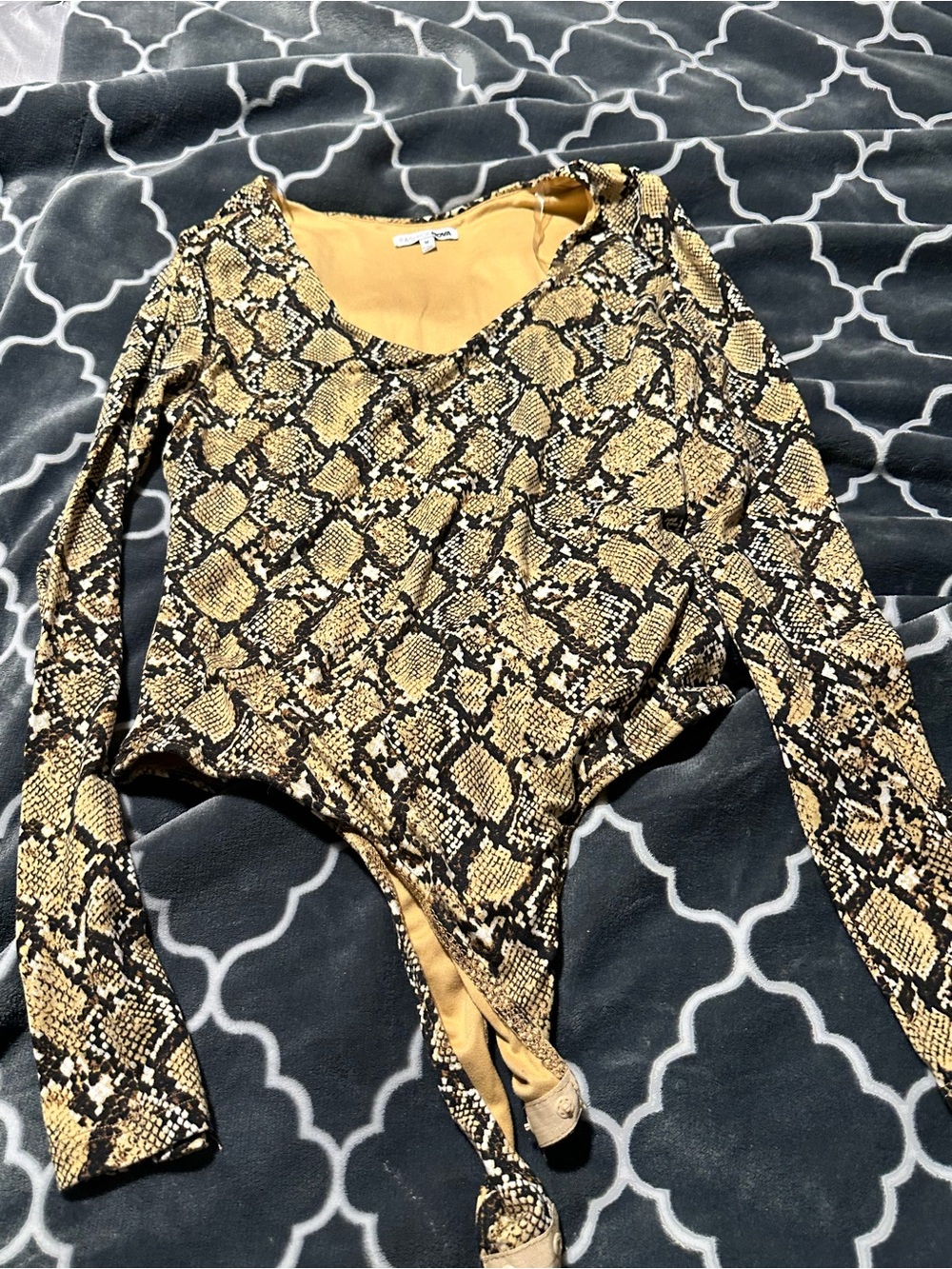 Fashion Nova Snake Print Long Sleeve Bodysuit - Beige/Black